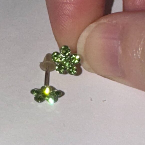 7mm Green Flower Cz And Sterling Post Earrings - Picture 12 of 12